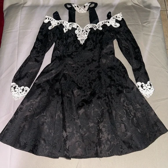 70s Scott McClintock Elegant Black Lace Goth Dress with White Accents 12